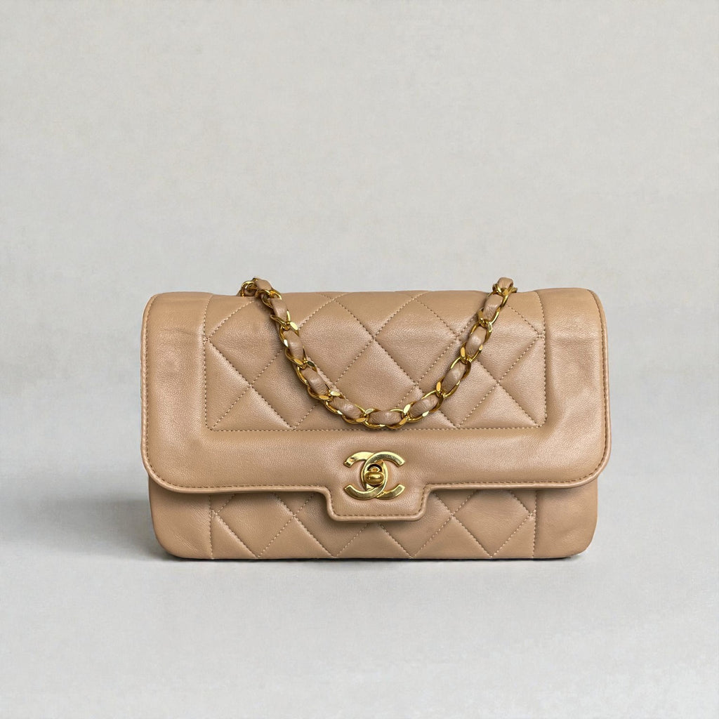 1989-1991 Chanel Vintage Matelassé Lambskin Quilted Flap Bag 24K Gold Hardware