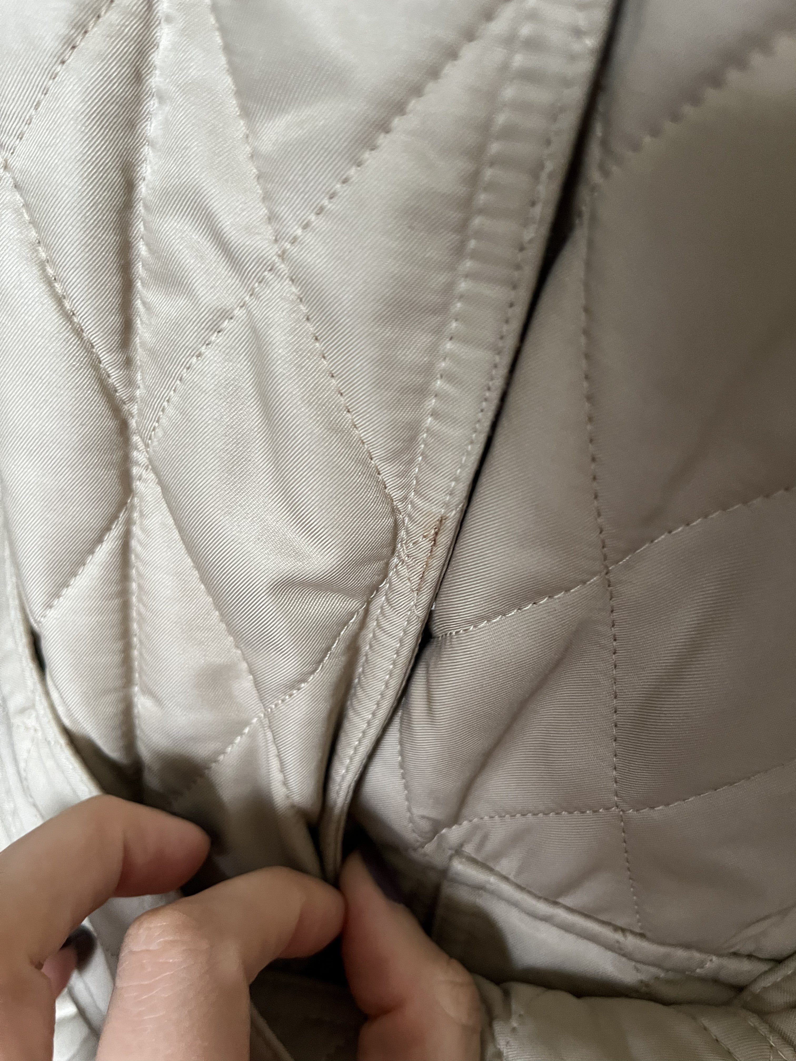 Burberry Quilted Mid-length Trench Coat Beige Size M