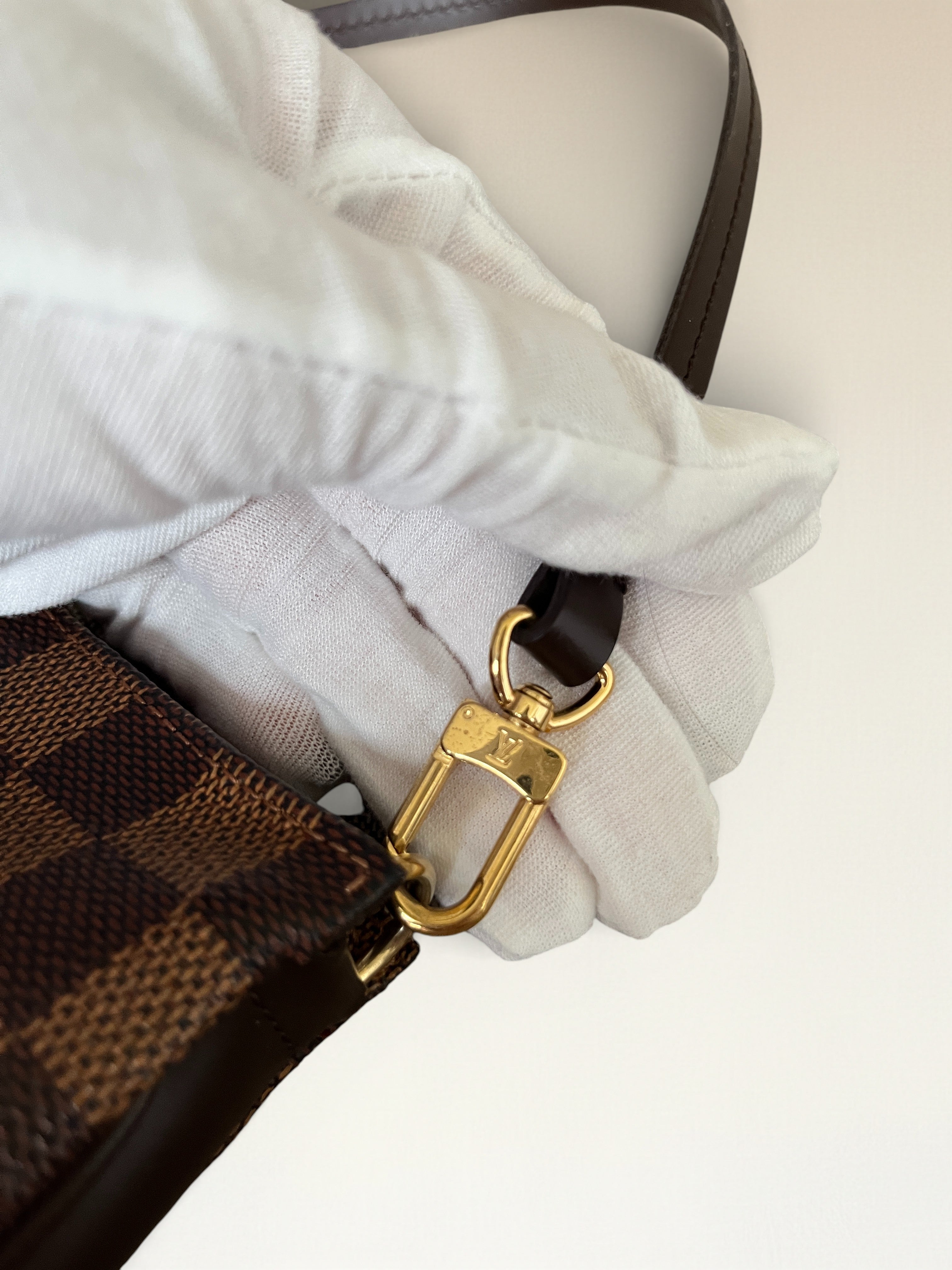 2002 Louis Vuitton Pochette Accessoires In Damier Ebene Coated Canvas