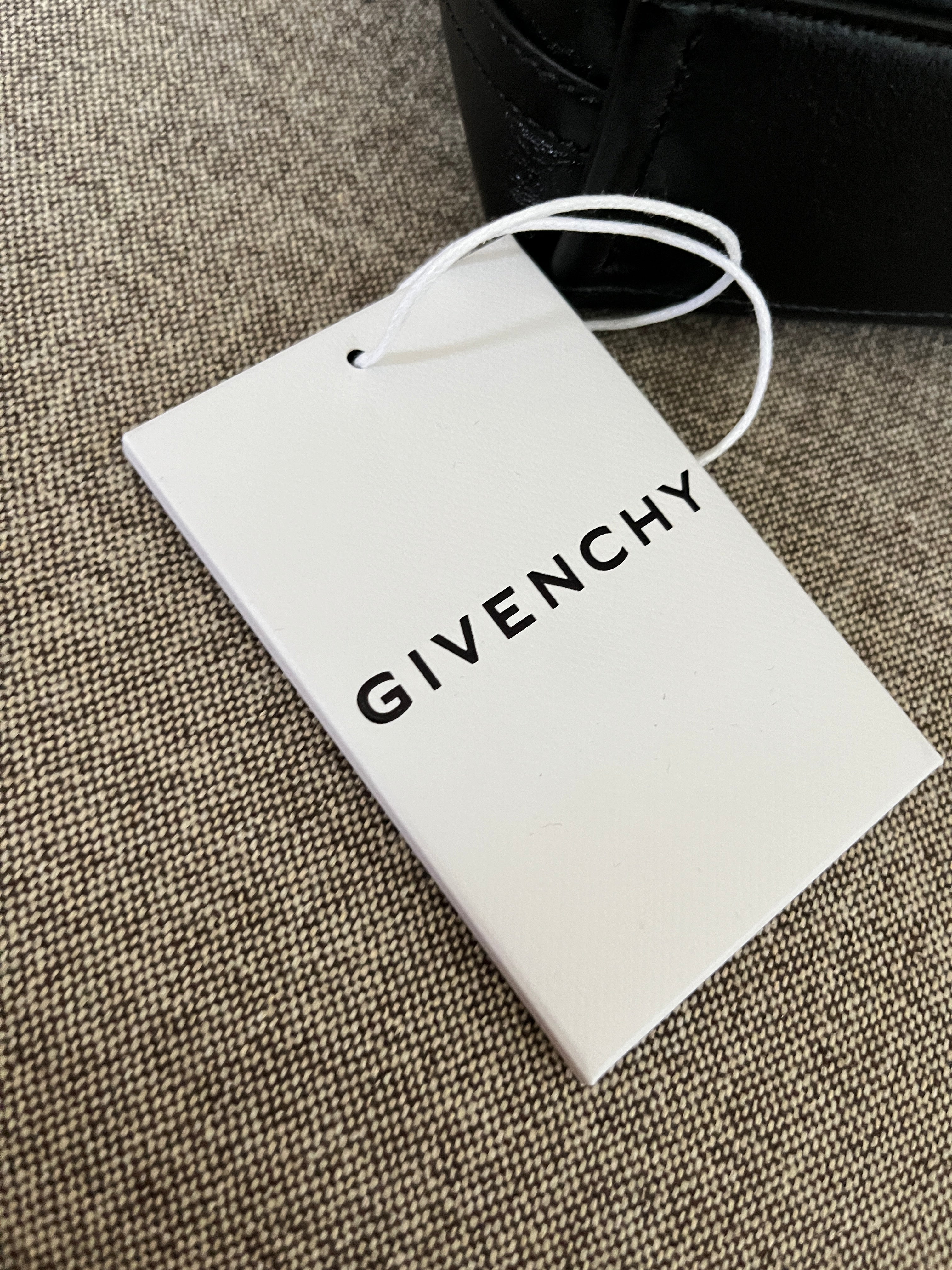 Givenchy Leather Crossbody Pouch Crossbody Black Smooth Leather