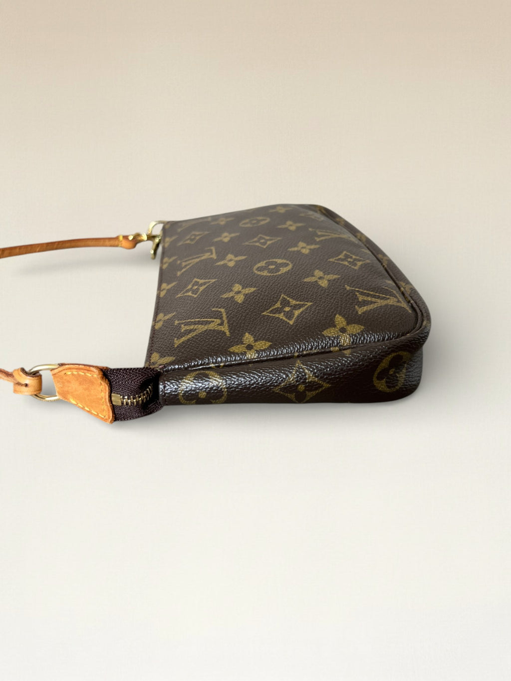 2002 Louis Vuitton Pochette Accessoires Monogram Canvas