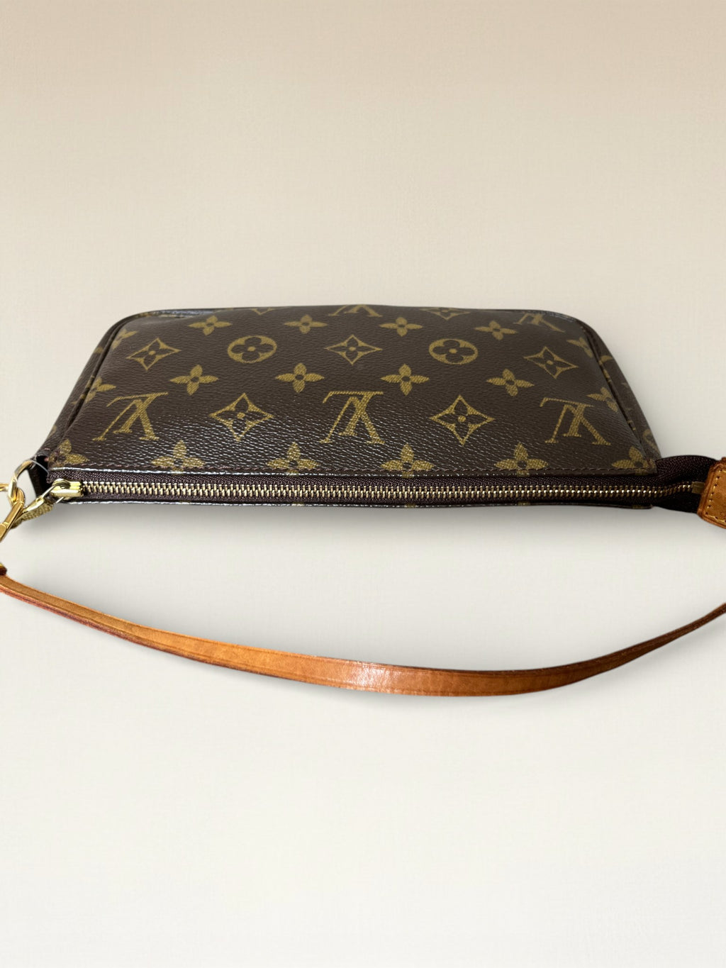 2002 Louis Vuitton Pochette Accessoires Monogram Canvas