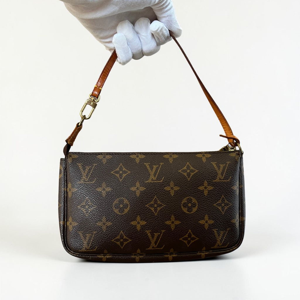 2000 Louis Vuitton Pochette Accessoires Monogram Canvas