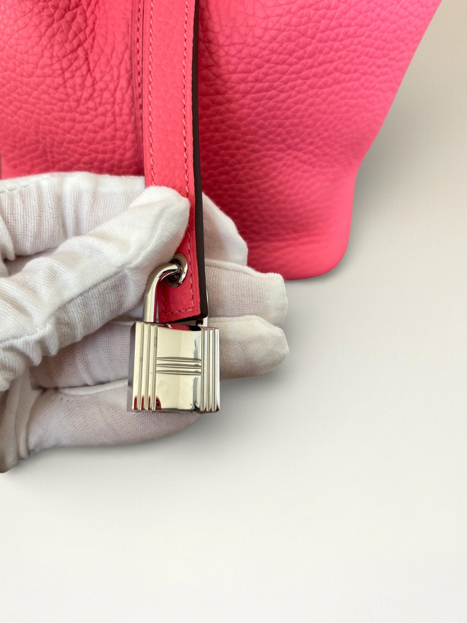 2017 Hermès Picotin Lock 18 Rose Azalèe Taurillon Clemence PHW