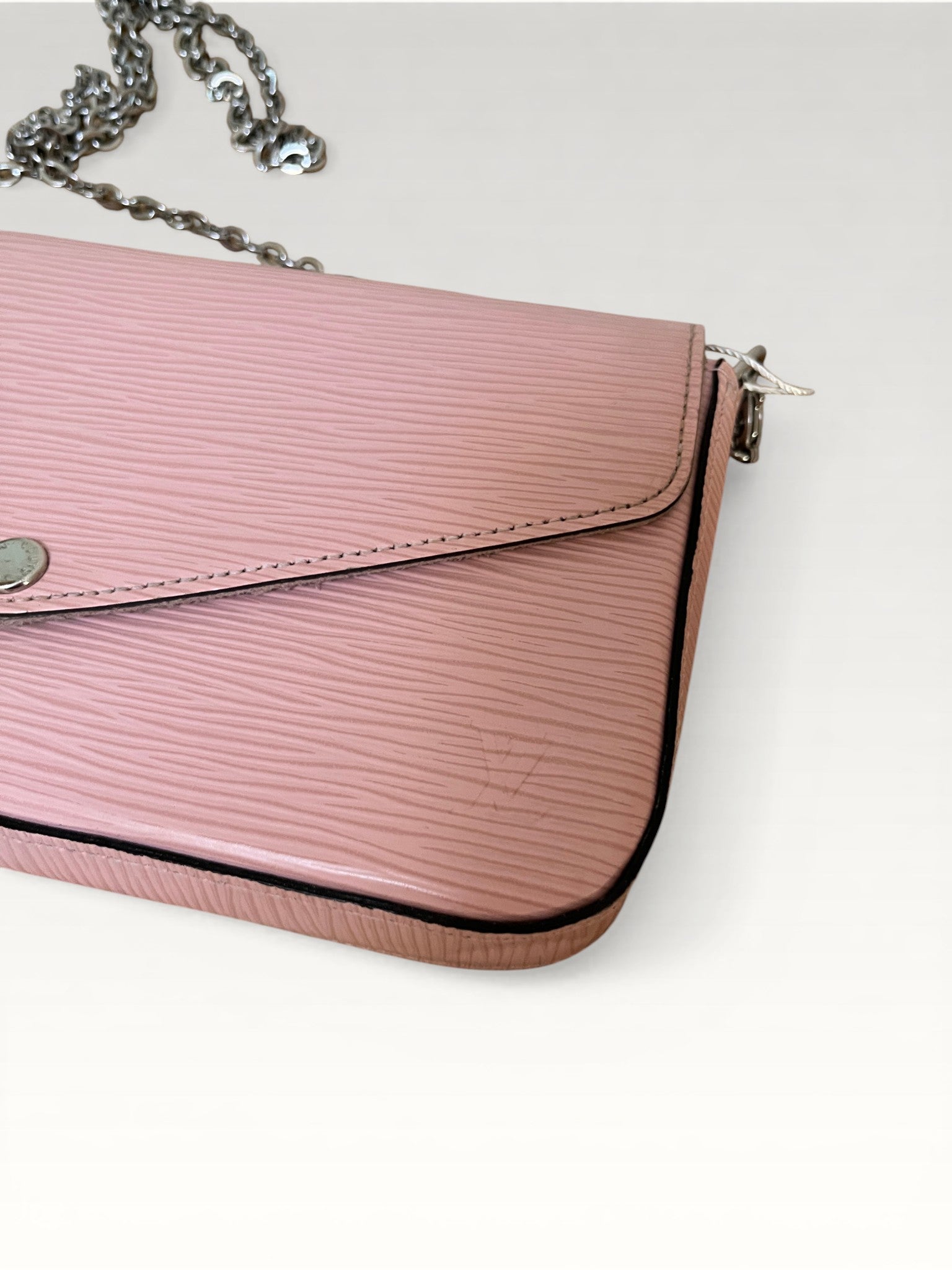 Louis Vuitton Felicie Pochette Epi Leather Light Pink