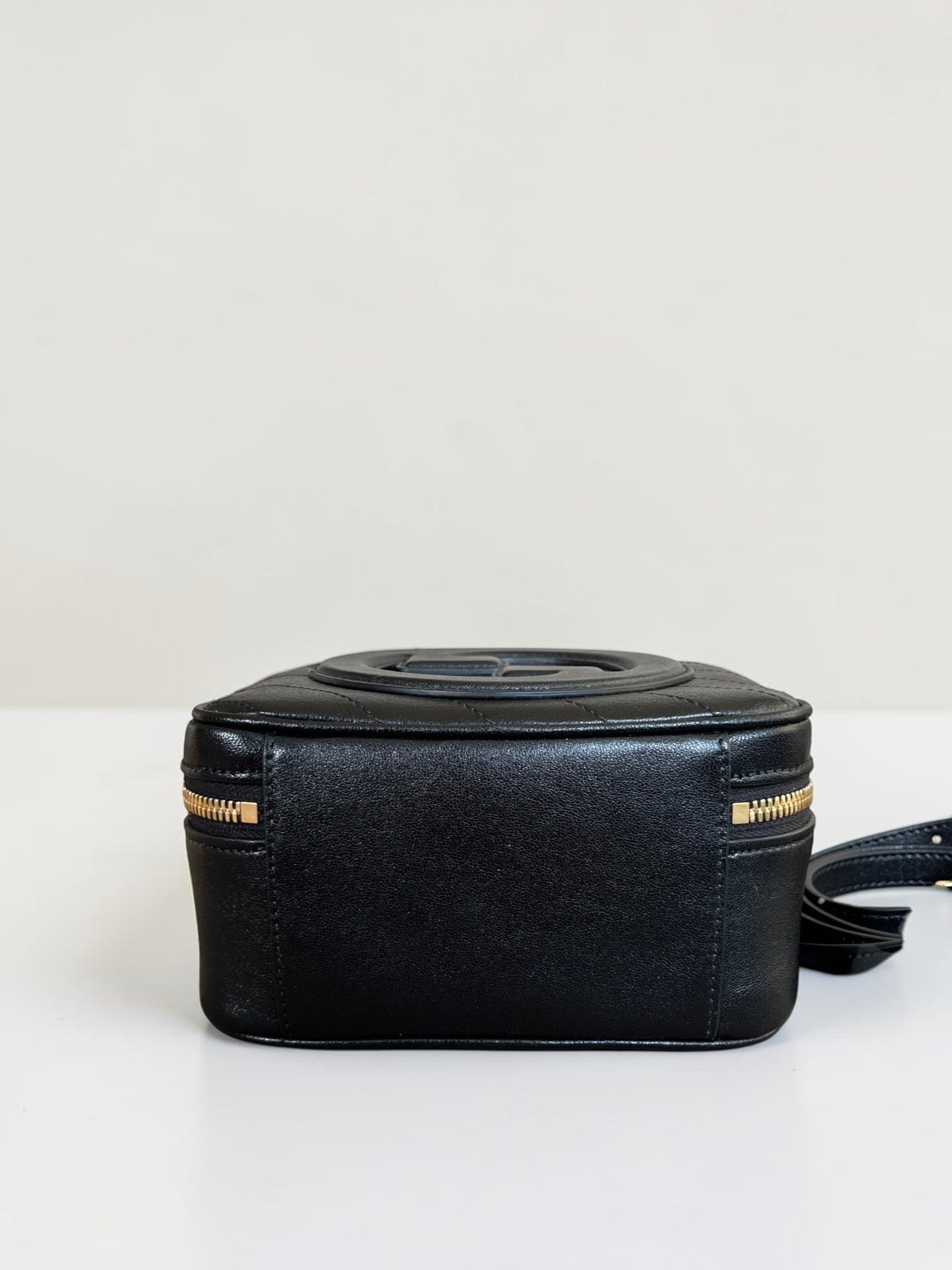 Gucci Blondie Leather Top Handle Bag