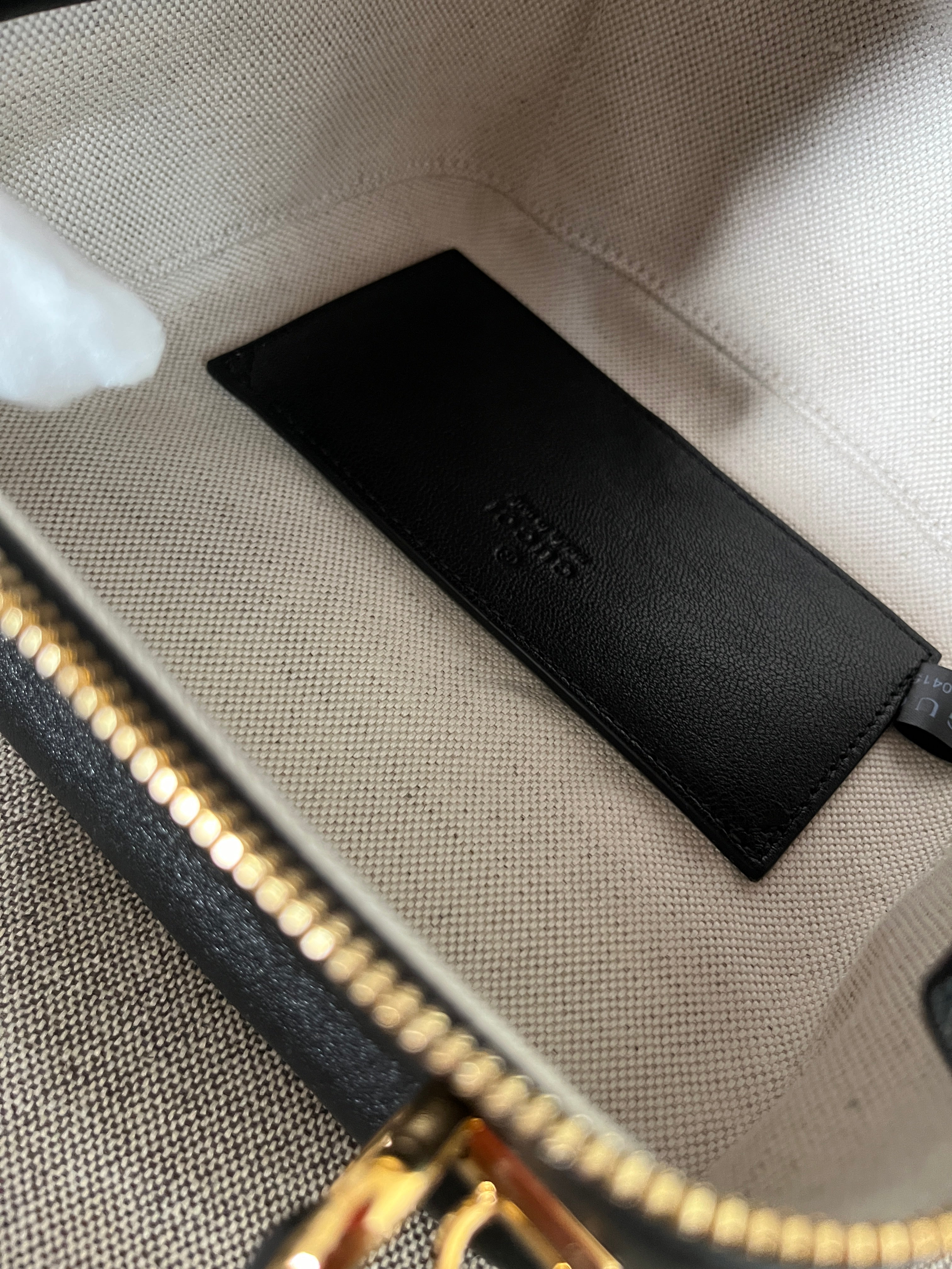 Gucci Blondie Leather Top Handle Bag