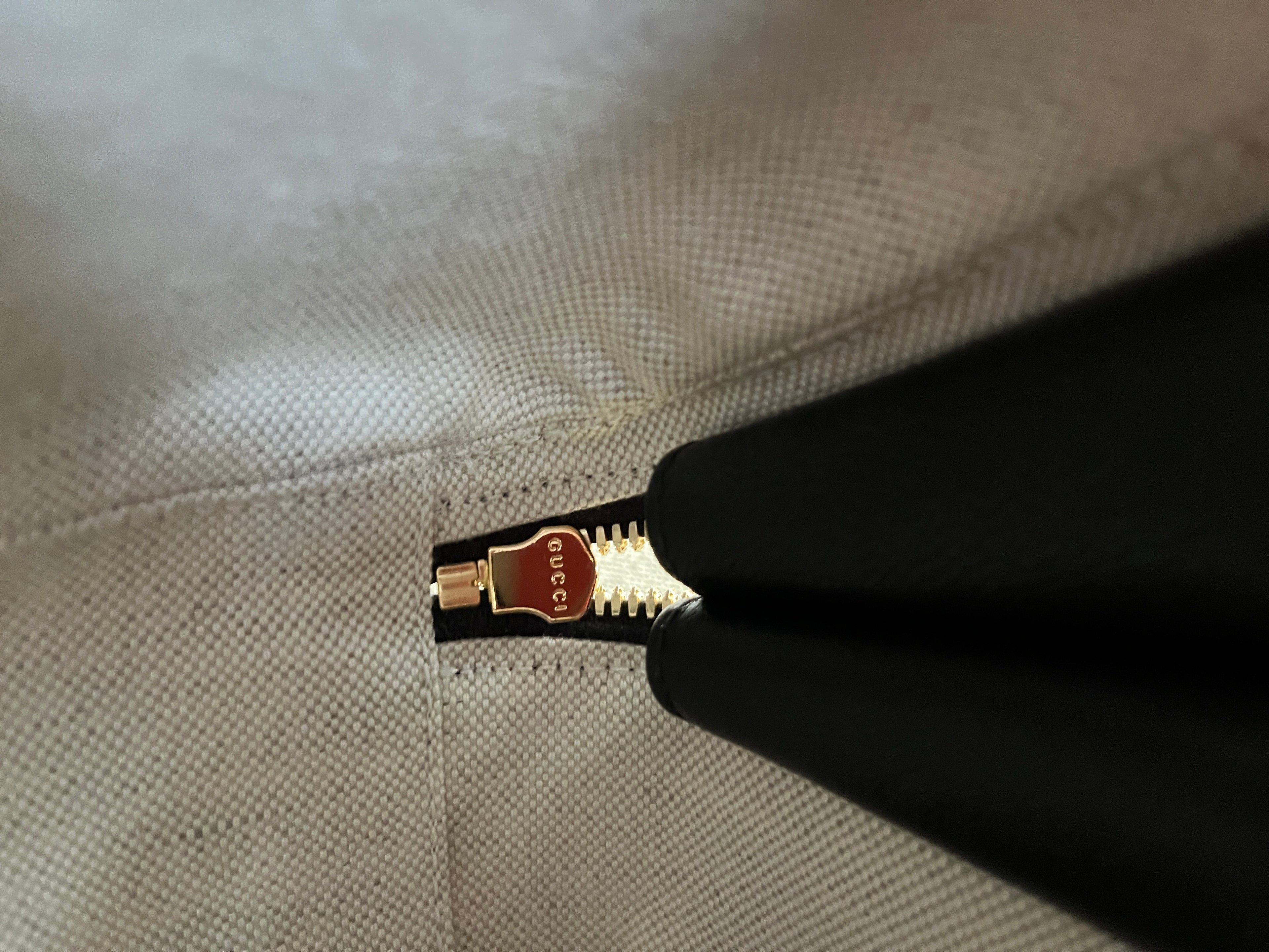 Gucci Blondie Leather Top Handle Bag
