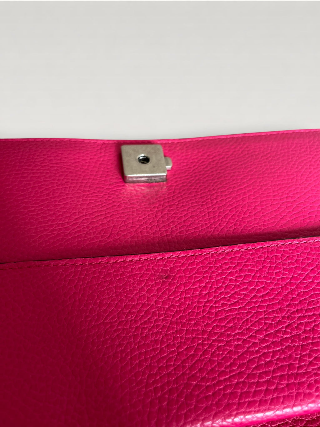 Gucci Dionysus Medium Pink Pebbled Leather Crystal Embelished
