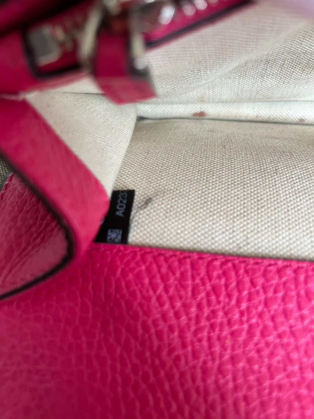 Gucci Dionysus Medium Pink Pebbled Leather Crystal Embelished