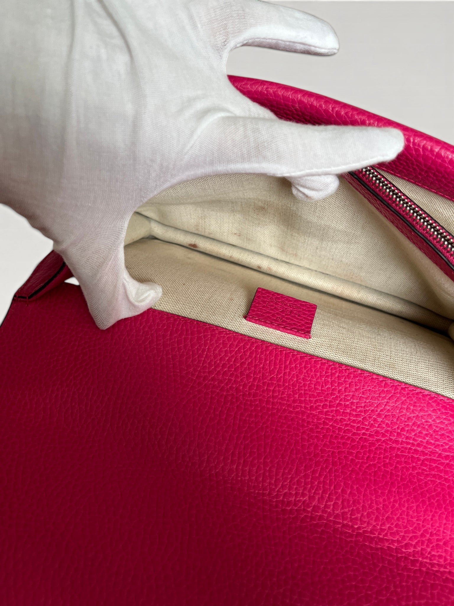 Gucci Dionysus Medium Pink Pebbled Leather Crystal Embelished