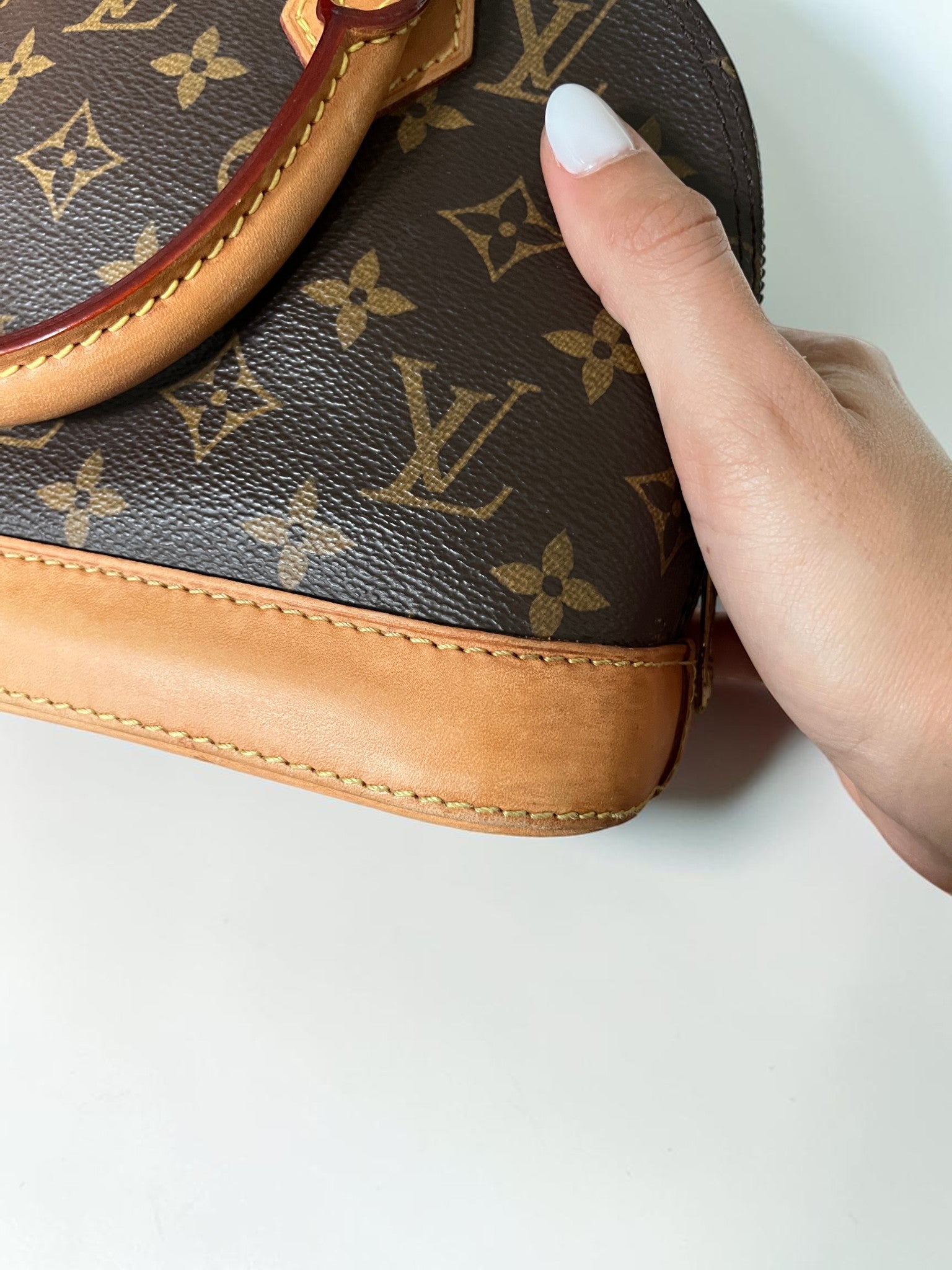 2019 Louis Vuitton Alma BB Monogram