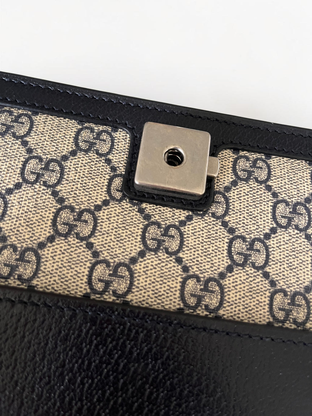 Gucci Dionysus GG Supreme Small Shoulder Bag