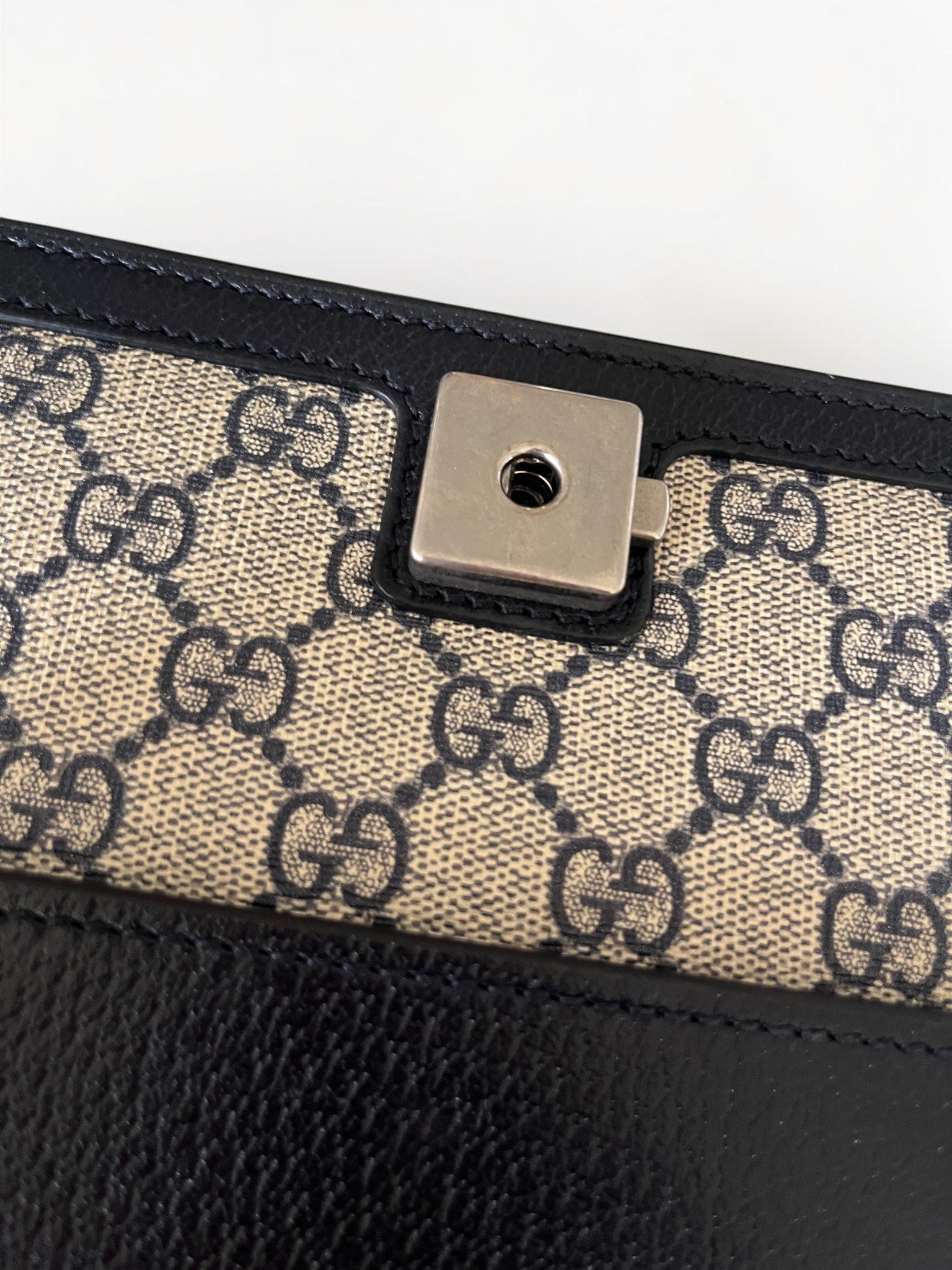 Gucci Dionysus GG Supreme Small Shoulder Bag