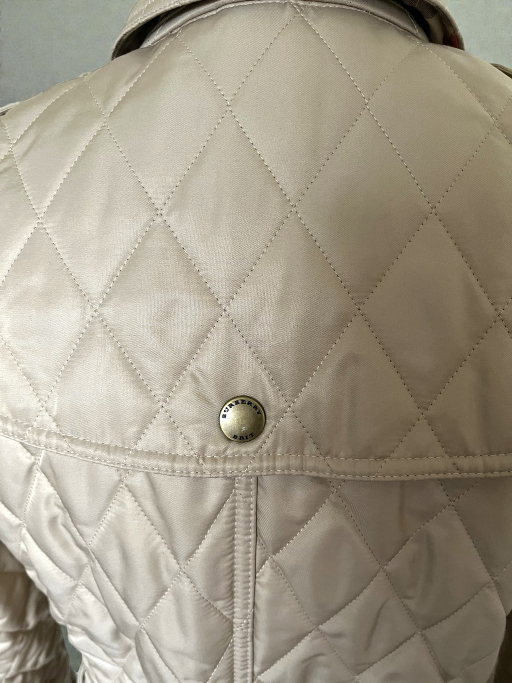 Burberry Quilted Mid-length Trench Coat Beige Size M